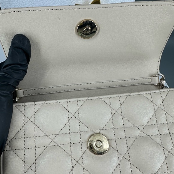 Dior Beige Quilted Chain Bag - Picture 12 of 14
